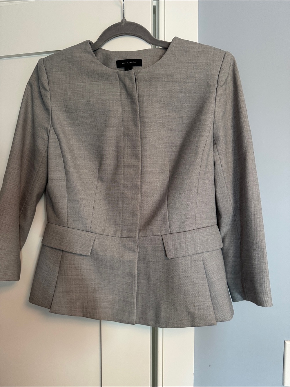 Ann Taylor Gray Structured Peplum Suit Jacket